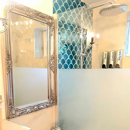 Διαμέρισμα Phoenix Nest Elegant 2-bedroom Self Check-in Near Port & Old Town