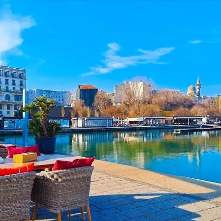 Phoenix Nest Elegant 2-bedroom Self Check-in Near Port & Old Town Διαμέρισμα *
