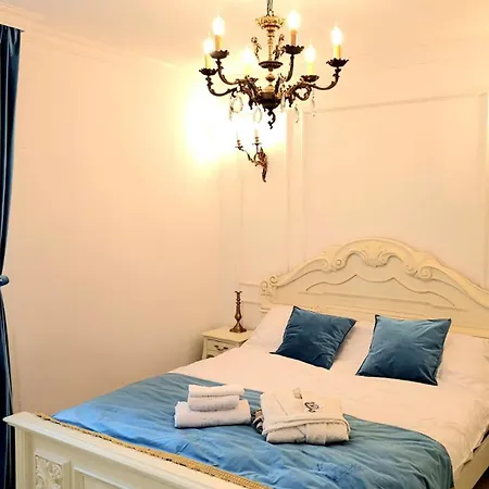 Phoenix Nest Elegant 2-bedroom Self Check-in Near Port & Old Town * コンスタンツァ