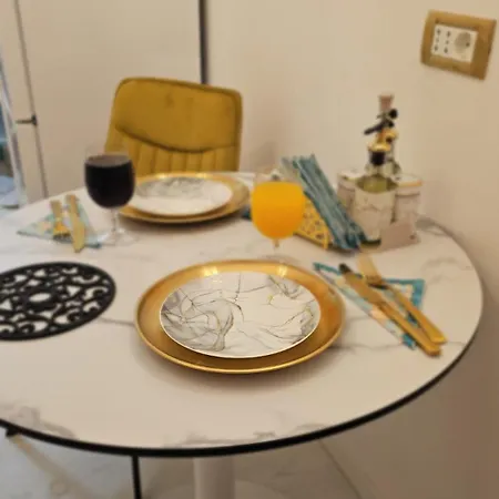 Phoenix Nest Elegant 2-bedroom Self Check-in Near Port & Old Town アパート *
