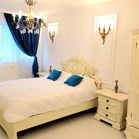 Phoenix Nest Elegant 2-bedroom Self Check-in Near Port & Old Town アパート